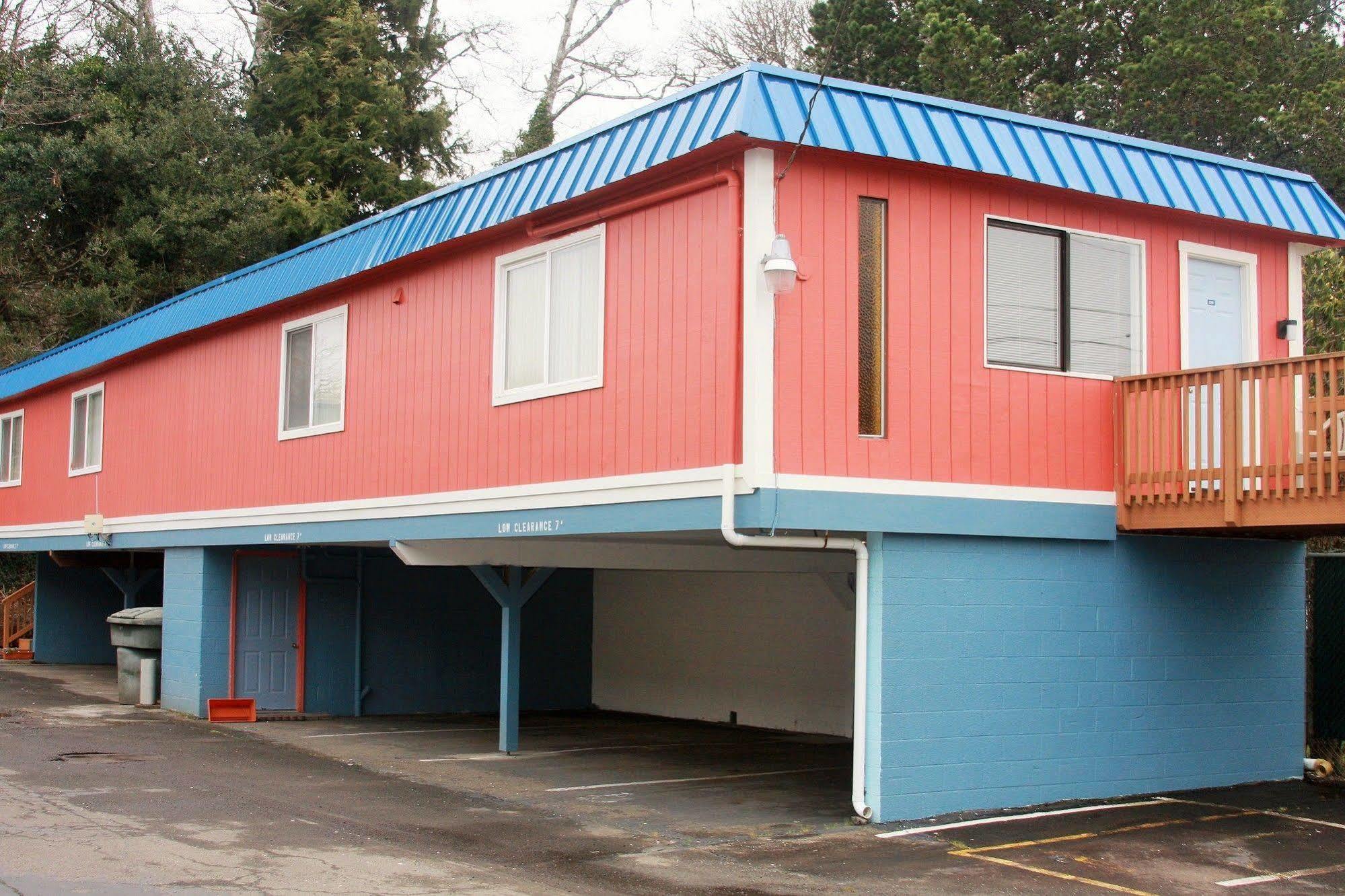 Heidi'S Inn Ilwaco Exterior foto